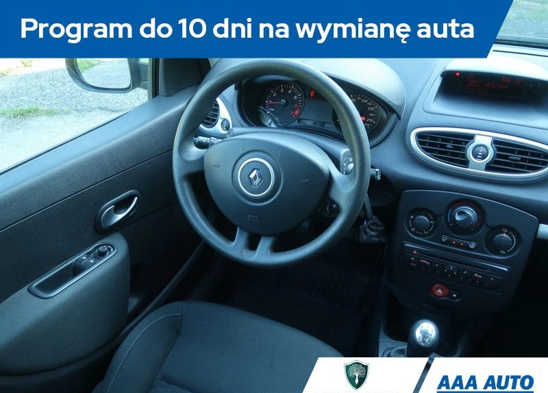 Renault Clio cena 12000 przebieg: 150786, rok produkcji 2009 z Czeladź małe 211